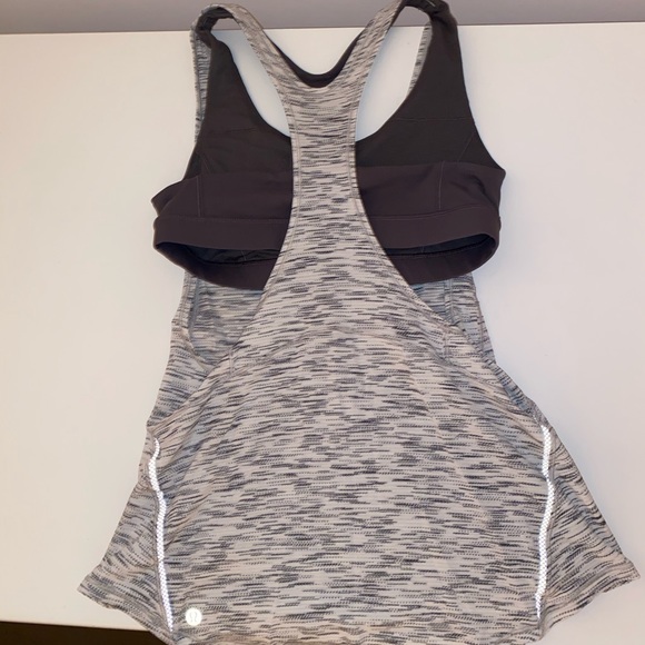 Lululemon tank top - Picture 2 of 4